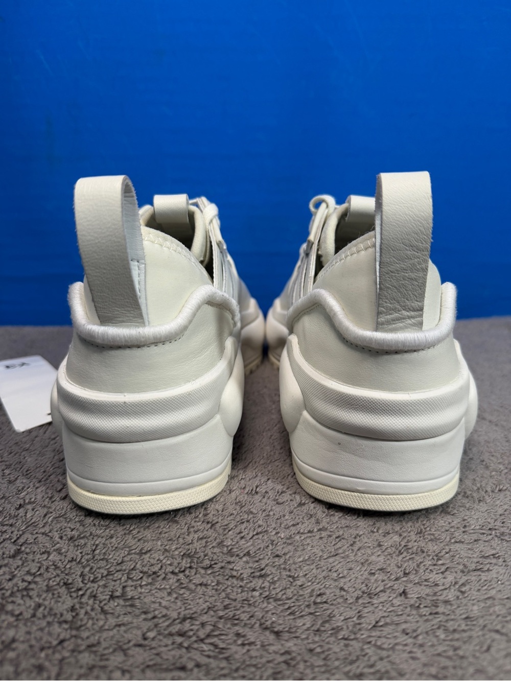 Adidas Y-3 rivalry
Off white
Brand new - Picture 5 of 11